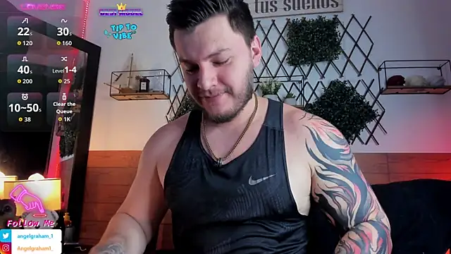 Snapshot of Angelgraham_1 chatting on October 31, 4:30 pm Angelgraham 1 online show from October 31, 4:30 pm