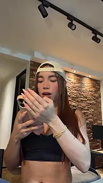 Snapshot of carolynnetrujillo chatting on April 13, 1:55 am carolynnetrujillo online show from April 13, 1:55 am