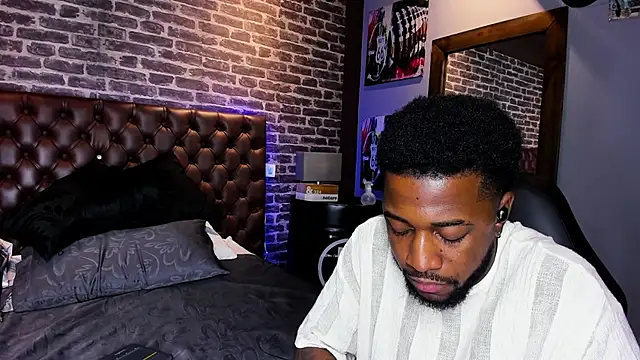 Drake Nassir4 online show from December 16, 8:58 pm