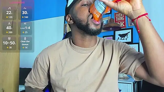 Snapshot of Drake_Nassir4 chatting on September 30, 9:31 pm Drake Nassir4 online show from September 30, 9:31 pm