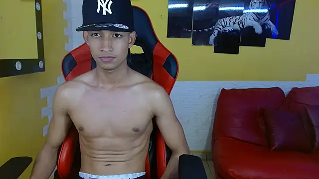 jose sexycumm online show from March 10, 10:55 pm