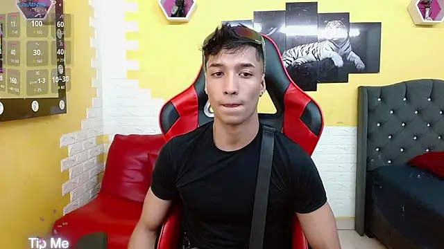 jose sexycumm online show from January 9, 7:37 pm