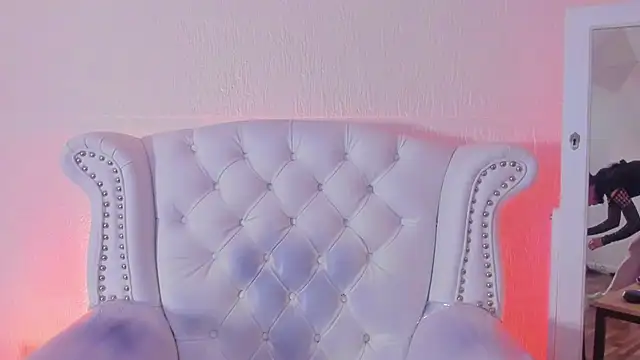 GabyPetit online show from February 14, 8:05 pm