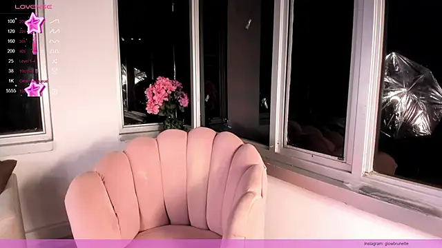 Snapshot of Megan_Lim chatting on December 11, 10:25 am Megan Lim online show from December 11, 10:25 am