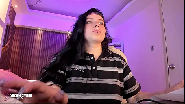 Snapshot of Lucy_Smith2 chatting on February 13, 3:46 am Lucy Smith2 online show from February 13, 3:46 am