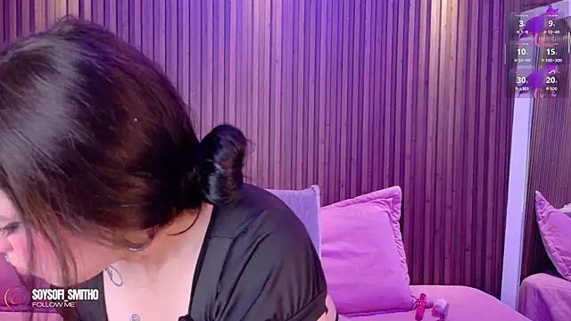 Snapshot of Lucy_Smith2 chatting on February 27, 4:01 am Lucy Smith2 online show from February 27, 4:01 am