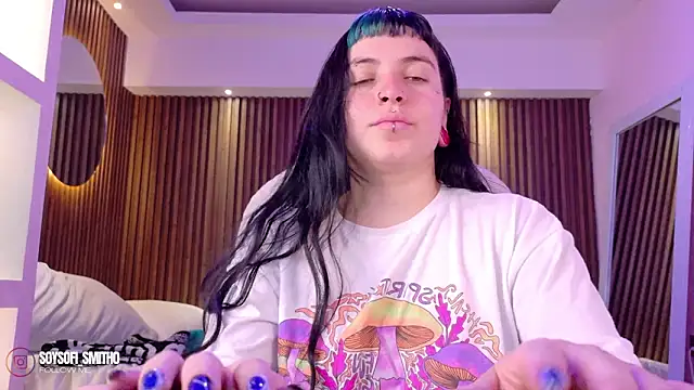 Snapshot of Lucy_Smith2 chatting on March 26, 3:56 am Lucy Smith2 online show from March 26, 3:56 am