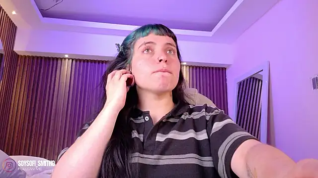 Snapshot of Lucy_Smith2 chatting on March 27, 8:26 am Lucy Smith2 online show from March 27, 8:26 am