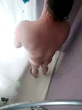 Snapshot of Boo-boo_kittyfux chatting on February 7, 3:41 pm Boo-boo kittyfux online show from February 7, 3:41 pm