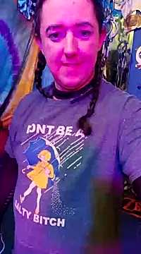 Snapshot of Boo-boo_kittyfux chatting on February 13, 8:38 am Boo-boo kittyfux online show from February 13, 8:38 am