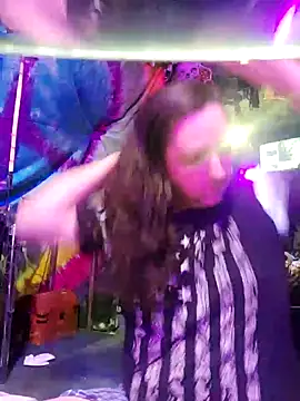 Snapshot of Boo-boo_kittyfux chatting on February 19, 10:01 am Boo-boo kittyfux online show from February 19, 10:01 am