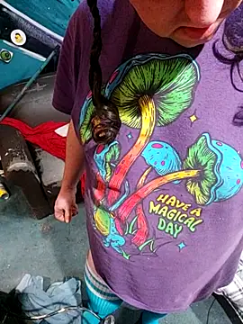 Snapshot of Boo-boo_kittyfux chatting on October 19, 9:43 am Boo-boo kittyfux online show from October 19, 9:43 am