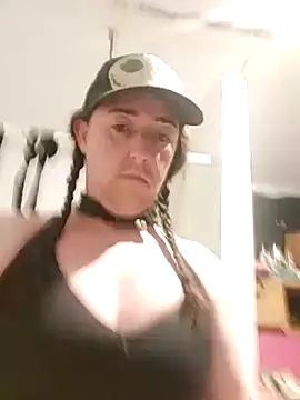 Snapshot of Boo-boo_kittyfux chatting on October 28, 4:42 pm Boo-boo kittyfux online show from October 28, 4:42 pm