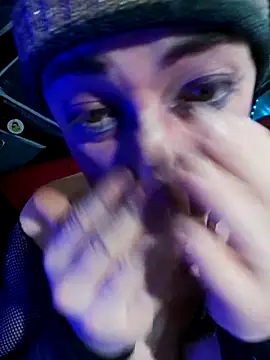 Snapshot of Boo-boo_kittyfux chatting on November 1, 3:30 am Boo-boo kittyfux online show from November 1, 3:30 am