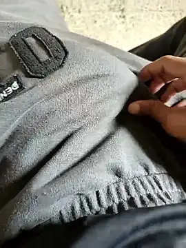 SurjS9 online show from November 3, 4:47 am