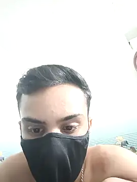 Snapshot of Mr_joh chatting on November 20, 6:40 pm Mr joh online show from November 20, 6:40 pm