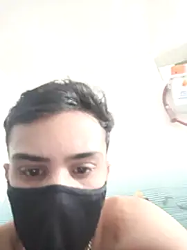 Snapshot of Mr_joh chatting on November 23, 7:41 am Mr joh online show from November 23, 7:41 am