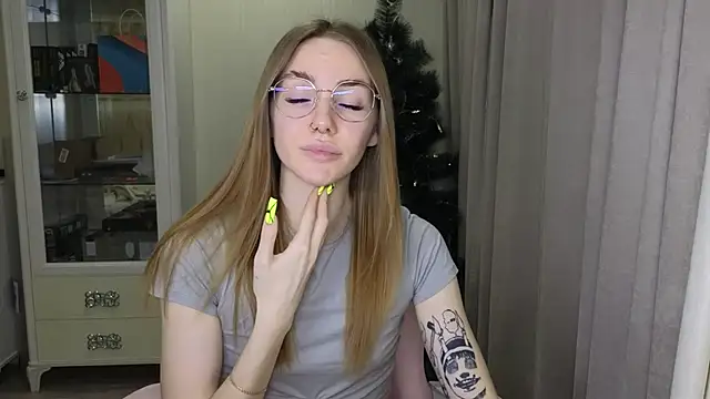 Snapshot of littlevildevil chatting on December 27, 11:39 am littlevildevil online show from December 27, 11:39 am