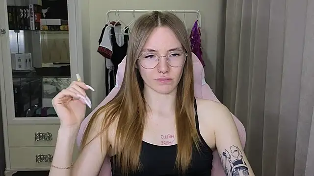 Snapshot of littlevildevil chatting on January 26, 1:15 pm littlevildevil online show from January 26, 1:15 pm