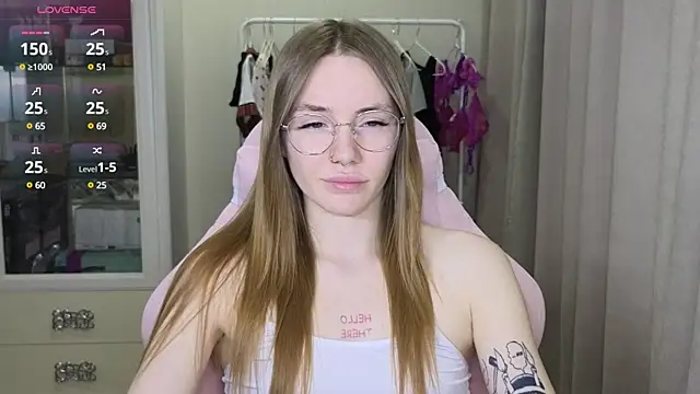 Snapshot of littlevildevil chatting on March 4, 11:08 am littlevildevil online show from March 4, 11:08 am