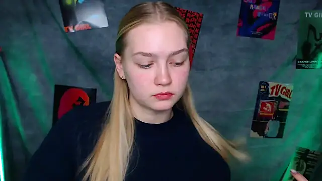 MademoiselleCl online show from November 9, 7:01 pm