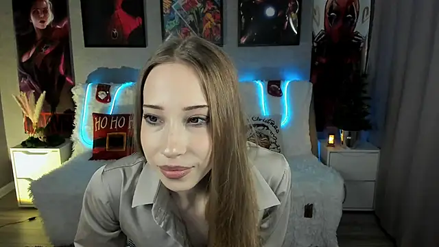 AlexaHarmon online show from December 12, 12:33 pm