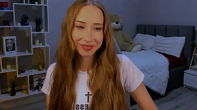 Snapshot of AlexaHarmon chatting on November 28, 12:30 pm AlexaHarmon online show from November 28, 12:30 pm