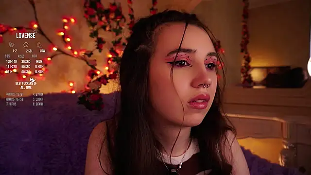 GillianDowdey online show from November 1, 3:52 am