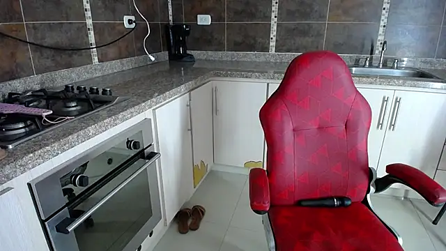 anna alvarez online show from February 25, 5:04 pm