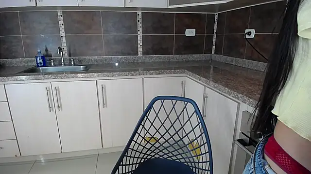 anna alvarez online show from February 14, 11:40 am