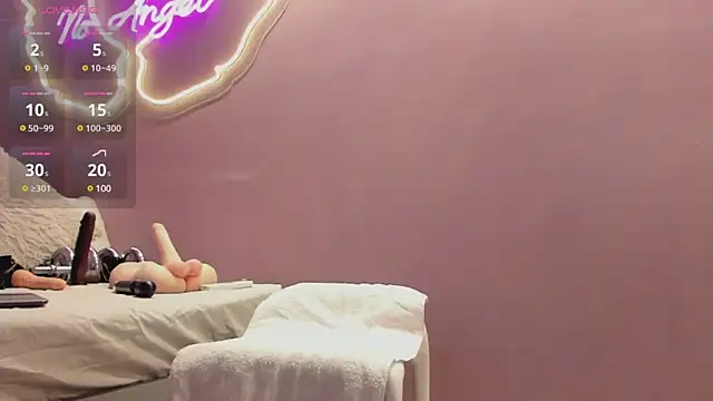 Ninna monroe  online show from December 13, 7:53 pm