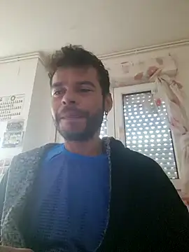 Snapshot of BombomNutela36 chatting on March 28, 4:06 pm BombomNutela36 online show from March 28, 4:06 pm