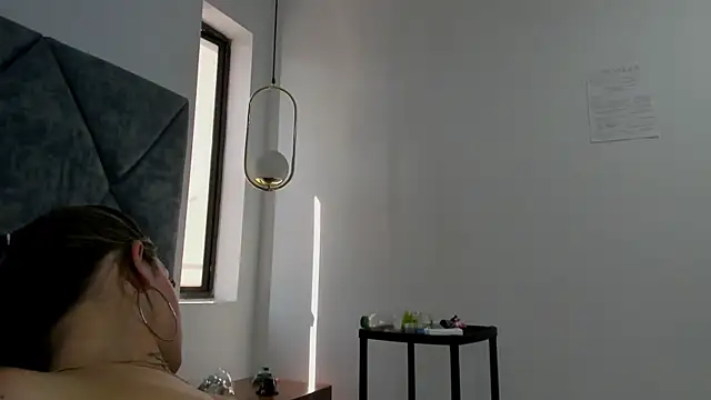 Snapshot of Lizz_Luna chatting on January 20, 7:25 pm Lizz Luna online show from January 20, 7:25 pm
