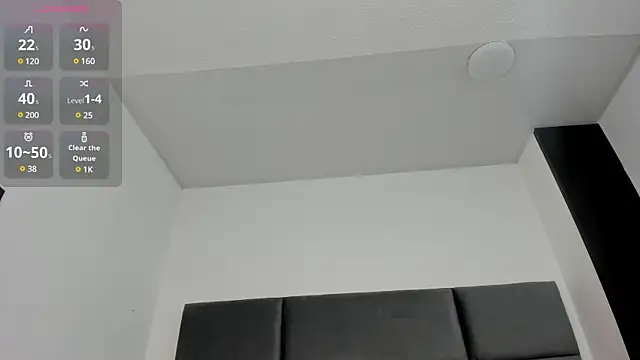 Snapshot of Lizz_Luna chatting on February 21, 11:01 am Lizz Luna online show from February 21, 11:01 am