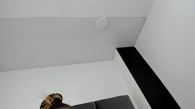 Lizz Luna online show from October 8, 2:04 pm