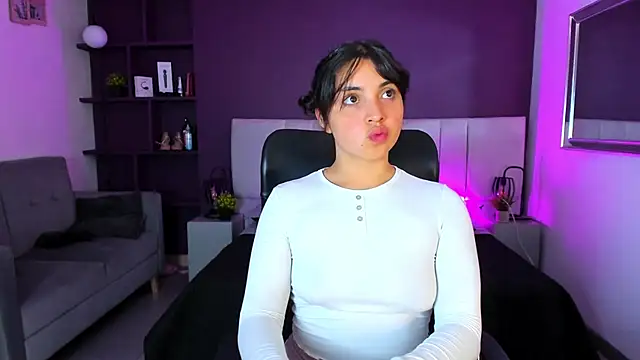 VickyBuunny online show from December 12, 2:00 pm
