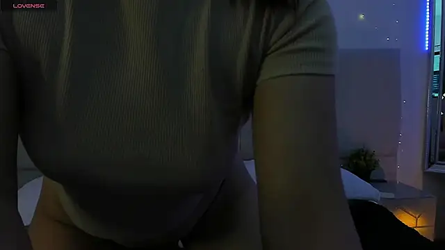 VickyBuunny online show from February 24, 3:42 pm