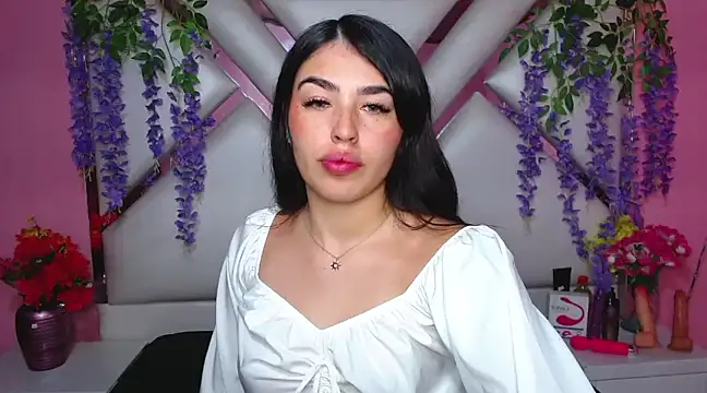 Mia Charlothe online show from January 11, 3:34 am