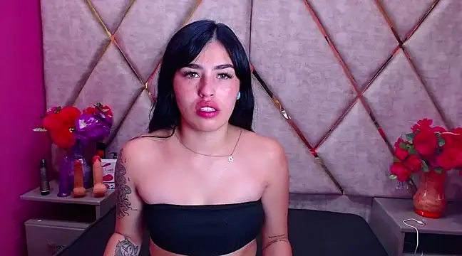 Mia Charlothe online show from March 4, 5:53 am
