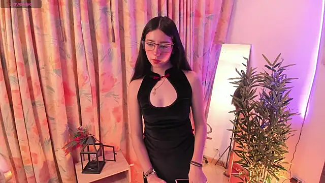aisha bx online show from January 14, 11:42 am