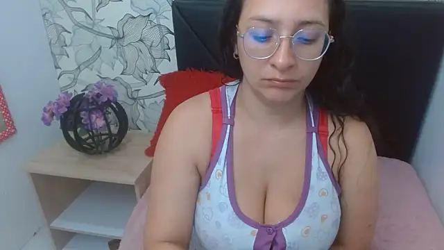 sarax ximena online show from June 18, 6:57 am
