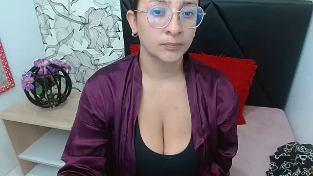 sarax ximena online show from July 15, 4:01 pm