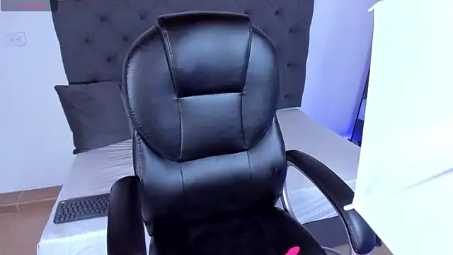 Snapshot of ninfomaria_ chatting on March 6, 5:42 pm ninfomaria online show from March 6, 5:42 pm