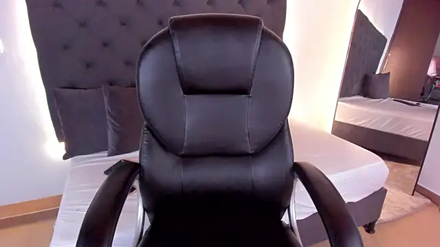 Snapshot of ninfomaria_ chatting on July 17, 6:35 pm ninfomaria online show from July 17, 6:35 pm