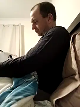 joshuagpratt online show from November 5, 10:37 am