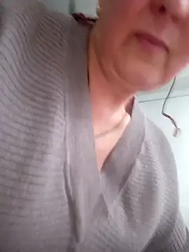 Snapshot of YourTenderness45 chatting on March 18, 3:31 pm YourTenderness45 online show from March 18, 3:31 pm