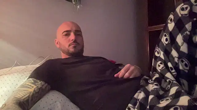 alessandromori91 online show from December 17, 8:26 pm