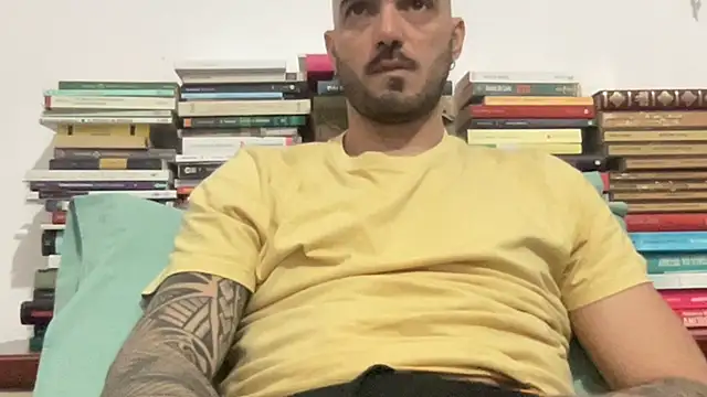 alessandromori91 online show from April 3, 8:07 pm