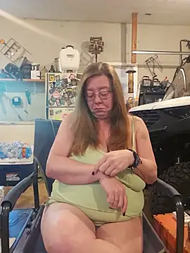 MsShelby40 online show from June 5, 7:41 pm
