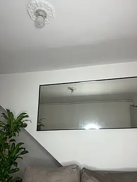 Snapshot of MollySanders___ chatting on March 17, 10:49 pm MollySanders online show from March 17, 10:49 pm